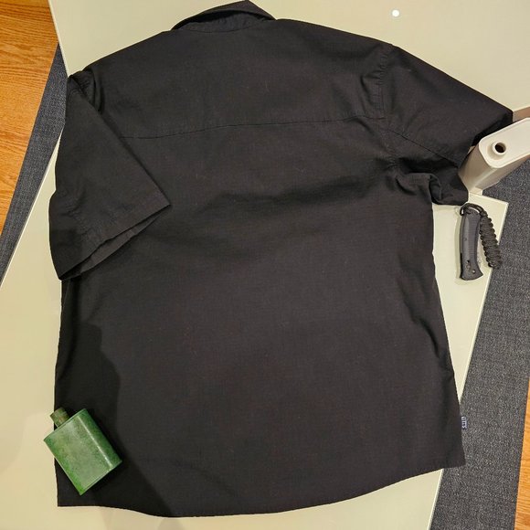5.11 Tactical Stryke Black short sleeve shirt - Picture 2 of 8